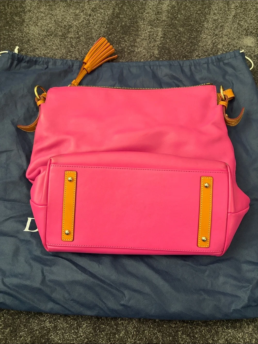 LIKE NEW - DOONEY & BOURKE - McKenzie Hobo - Pink